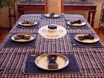 7x5 blue tablecloth set